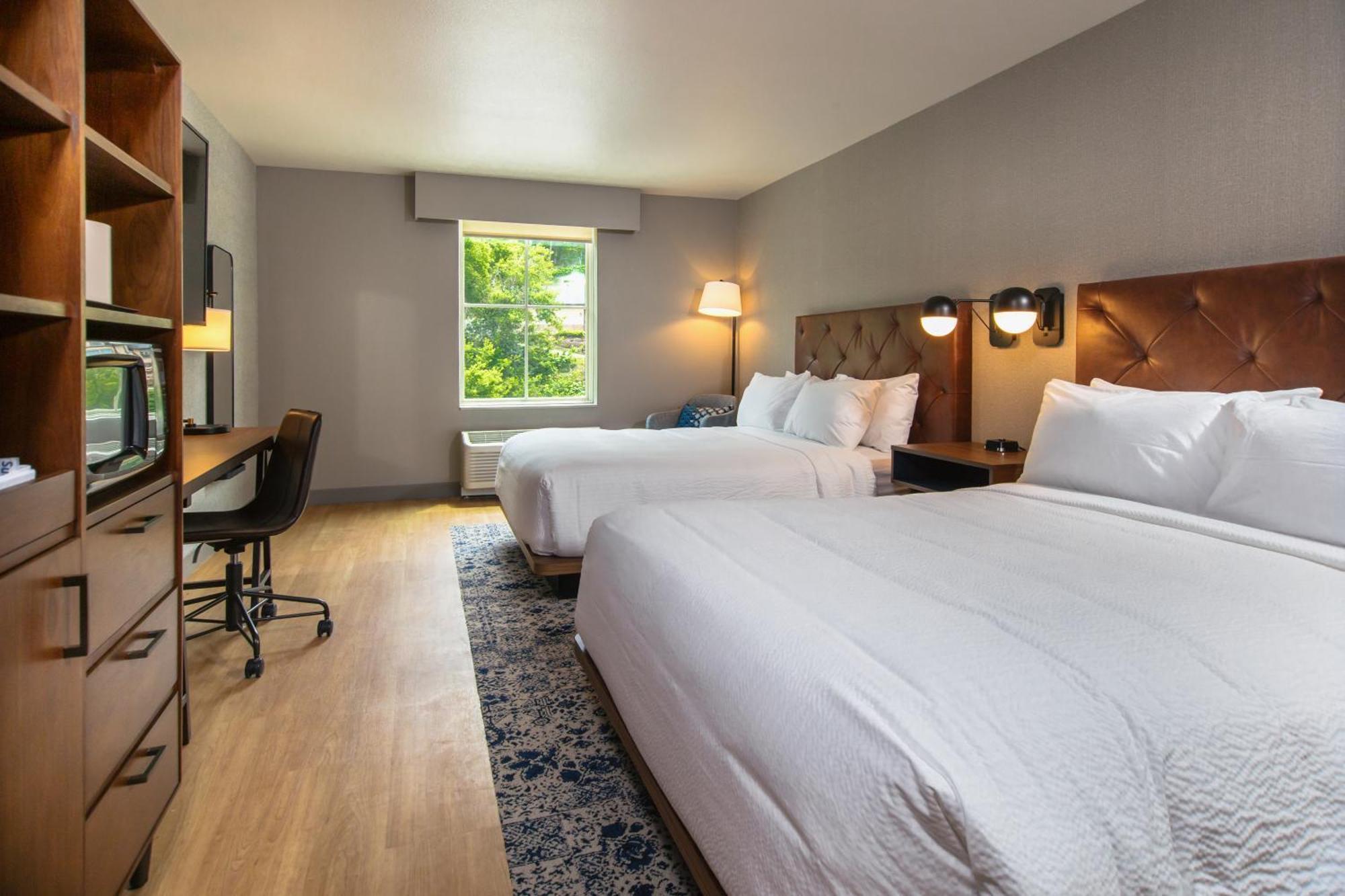 Four Points By Sheraton Hotel